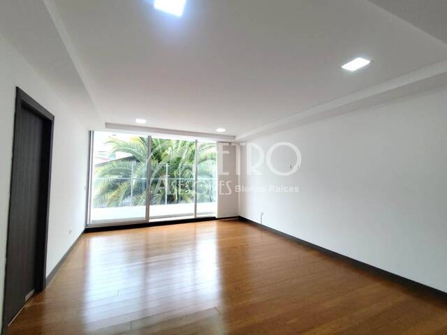 #1370 - Departamento para Venta en Quito - P