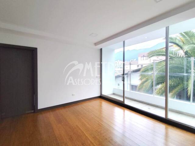 #1370 - Departamento para Venta en Quito - P