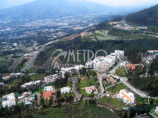 #1373 - Terreno para Venta en Quito - P