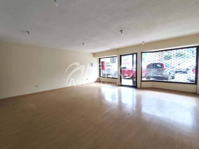 #1377 - Local Comercial para Alquiler en Quito - P