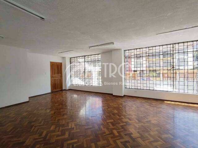 #1383 - Local Comercial para Venta en Quito - P