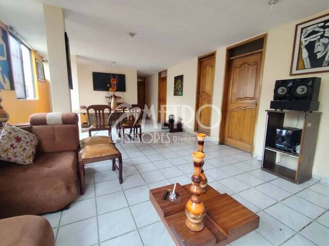 #1386 - Casa Rentera para Venta en Quito - P