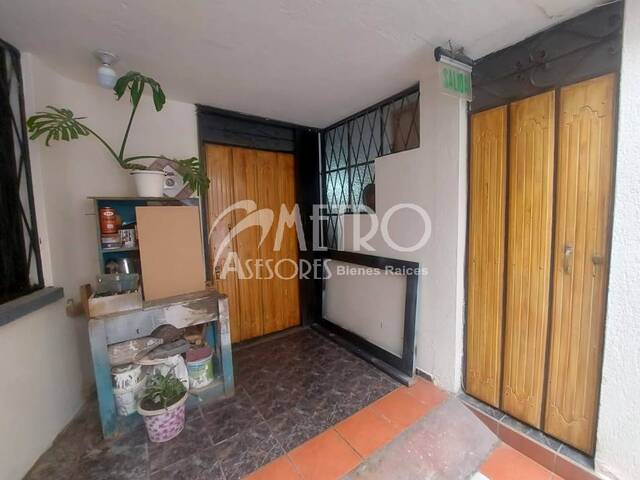 #1386 - Casa Rentera para Venta en Quito - P