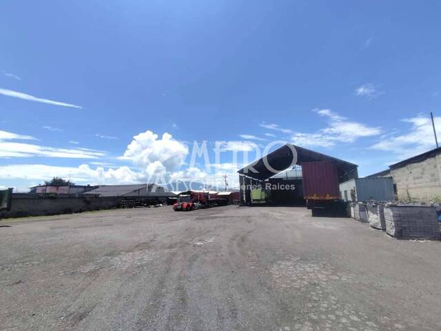 #1392 - Terreno para Venta en Quito - P