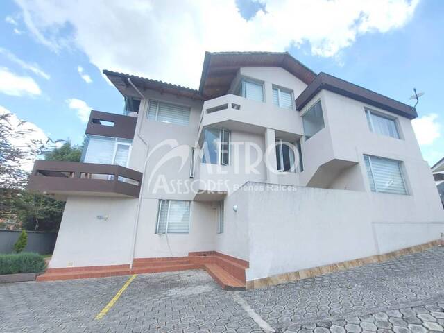 Casa Rentera para Venta en Quito - 5