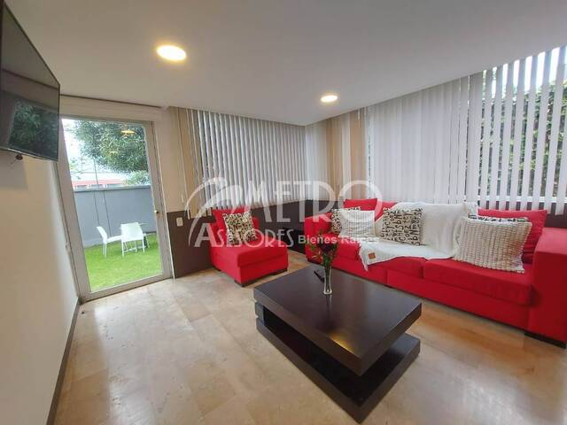 #1400 - Casa para Venta en Quito - P