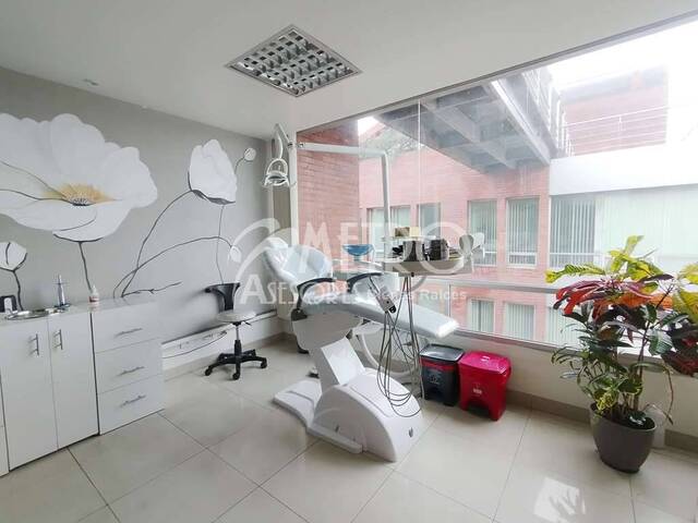 #1410 - Consultorio para Alquiler en Quito - P