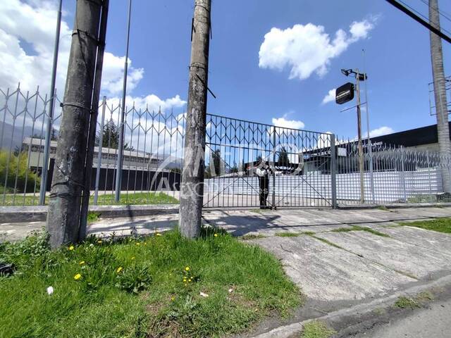 #1411 - Terreno para Venta en Quito - P