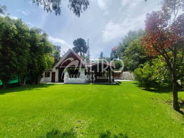 #1412 - Terreno para Venta en Quito - P