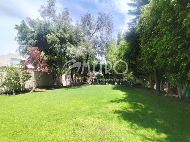 #1412 - Terreno para Venta en Quito - P