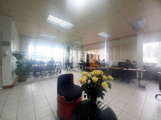 #1416 - Edificio comercial para Alquiler en Quito - P
