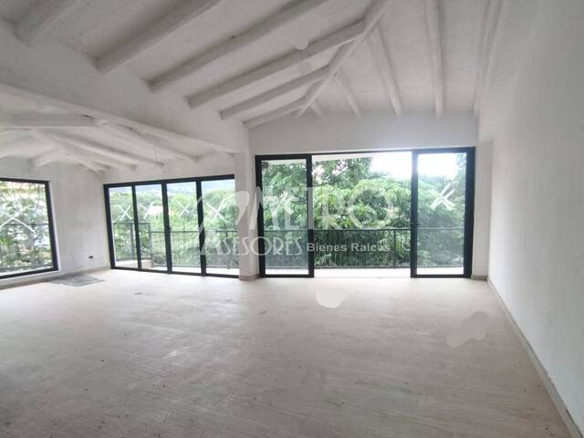 #1421 - Local Comercial para Alquiler en Quito - P