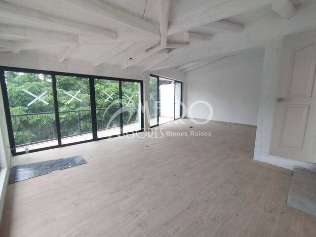 #1421 - Local Comercial para Alquiler en Quito - P