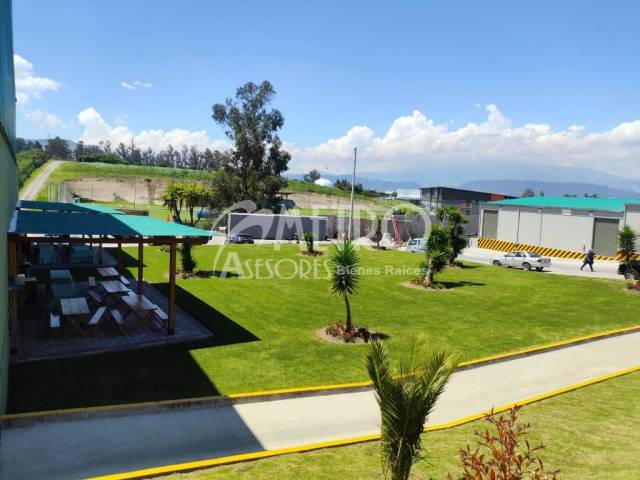 #1426 - Bodega para Alquiler en Quito - P