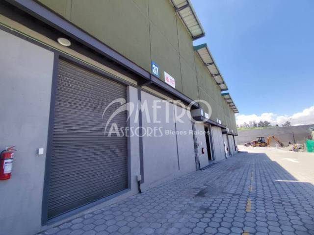 #1426 - Bodega para Alquiler en Quito - P