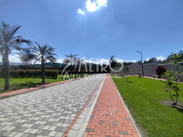 Terreno para Venta en Quito - 5