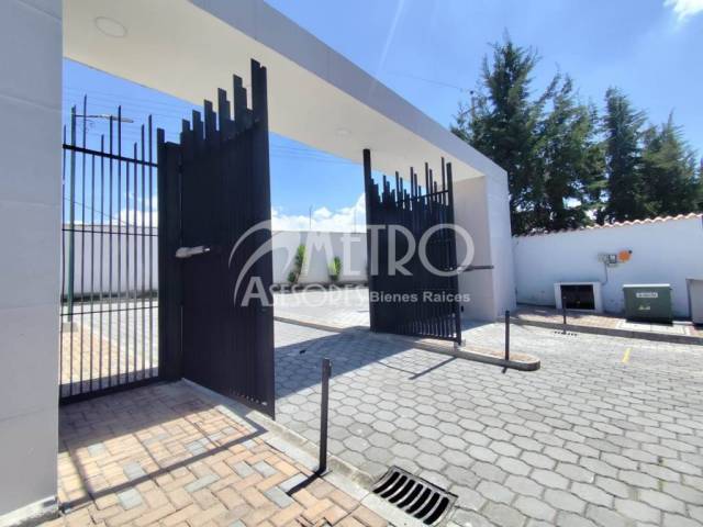#1434 - Terreno para Venta en Quito - P