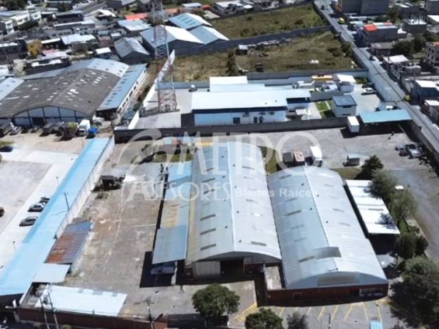 Galpón para Venta en Quito - 5