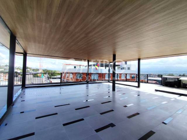 #1445 - Local Comercial para Alquiler en Quito - P