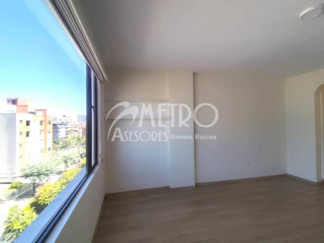 #1449 - Departamento para Venta en Quito - P