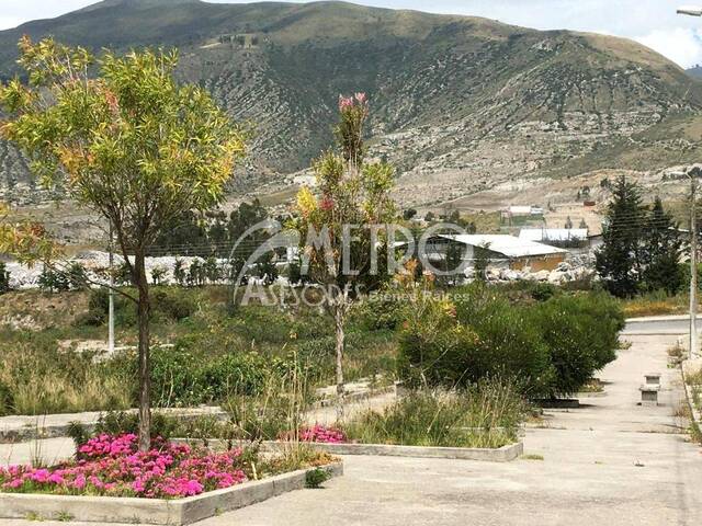 #1463 - Terreno para Venta en Quito - P
