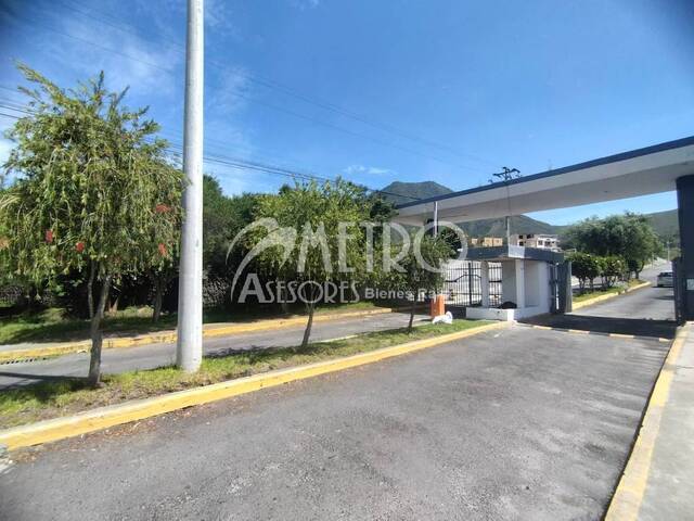 #1463 - Terreno para Venta en Quito - P