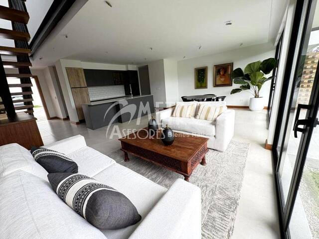 #1311 - Casa para Venta en Quito - P