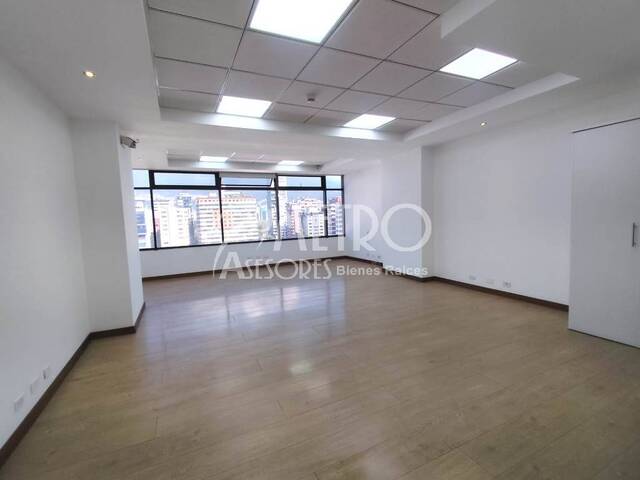 #1488 - Oficina para Venta en Quito - P