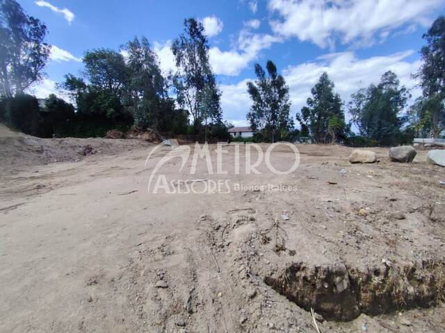 #1494 - Terreno para Venta en Quito - P