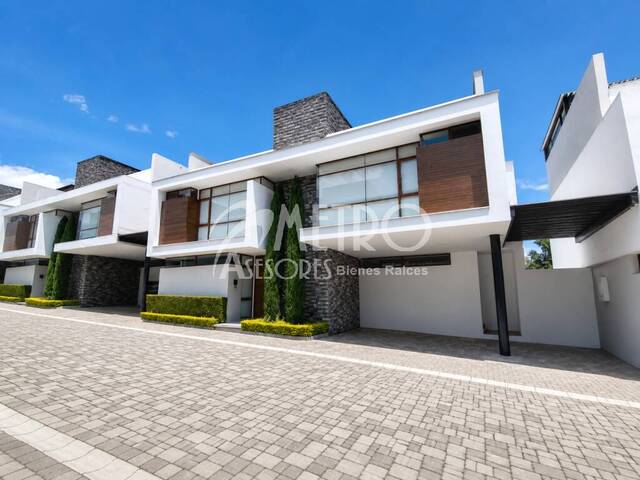 #1492 - Casa para Venta en Quito - P