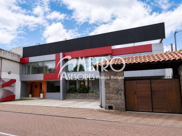 #1519 - Edificio comercial para Alquiler en Quito - P