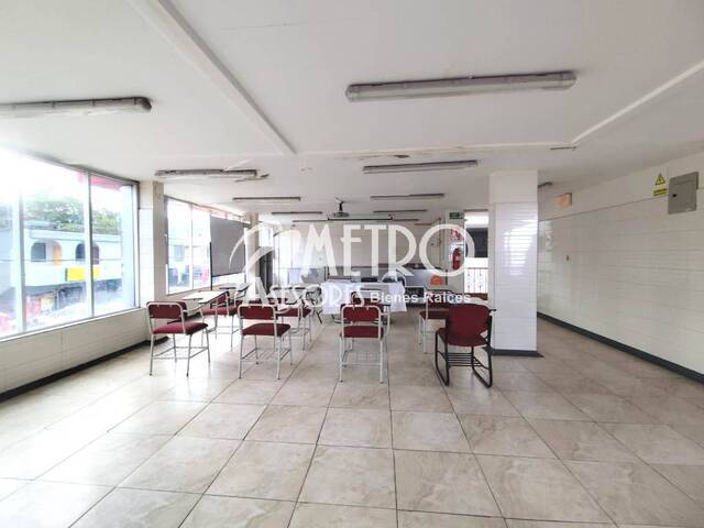 Edificio comercial para Alquiler en Quito - 5