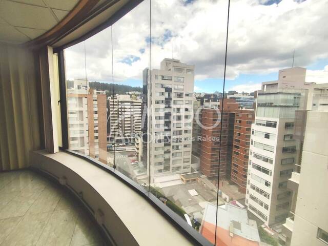 #1524 - Oficina para Venta en Quito - P