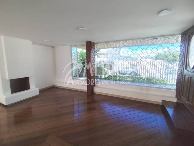 #1529 - Departamento para Alquiler en Quito - P