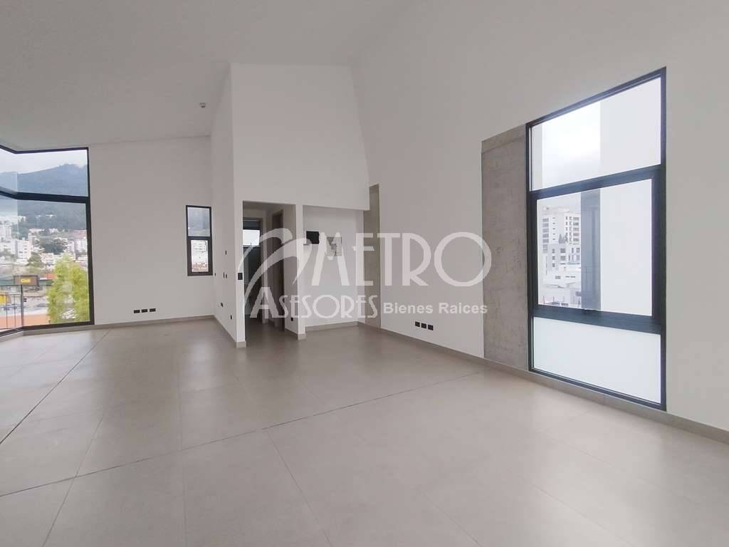 Oficina de 260 m2 en renta Sector Iñaquito