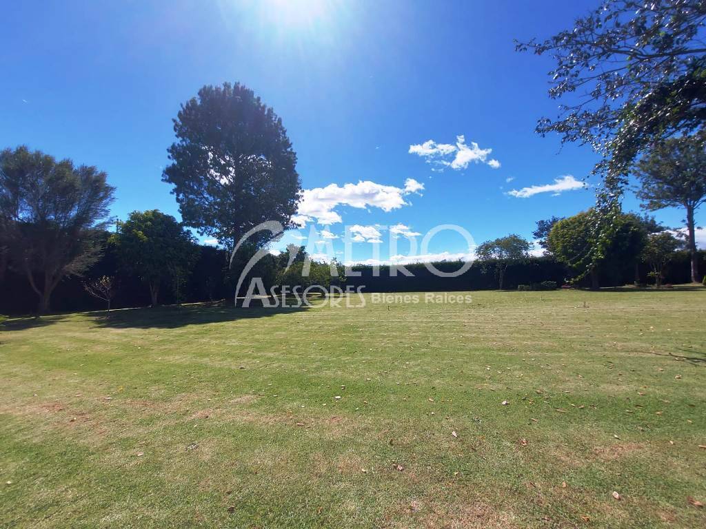 Terreno en venta 518 m2 en Puembo