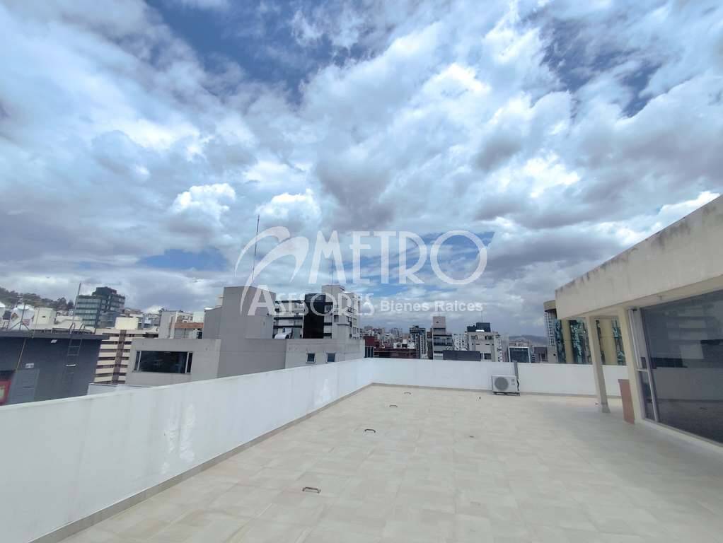Oficina en venta de 74 m2 en La Carolina